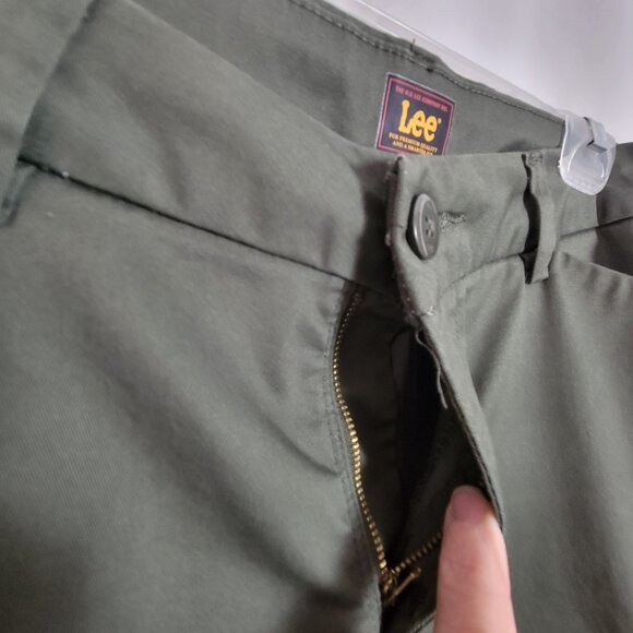 Lee Pants Dark Green Wrinkle Free sz 8 Short Women's Casual Business classic EUC - Picture 6 of 10